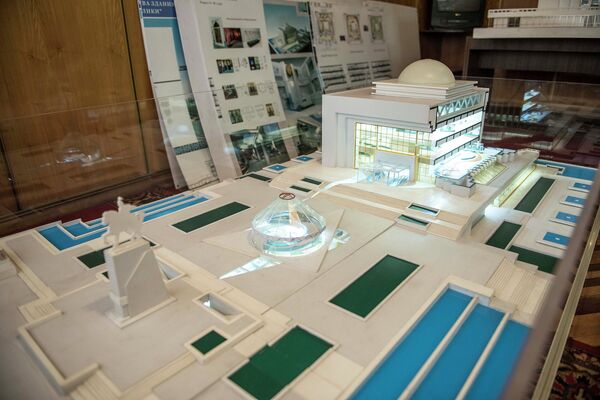 Макет здания Государственного музея в будущем. - Sputnik Кыргызстан