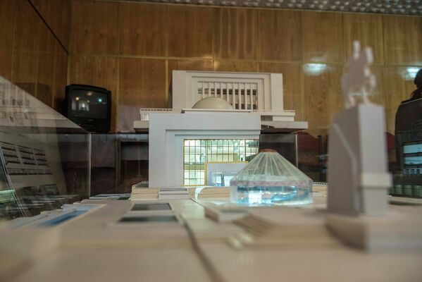 Макет здания Государственного музея в будущем. - Sputnik Кыргызстан