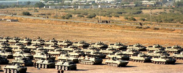 Афганистан Демократиялык Республикасынан советтик интернационалчы-жоокерлер кайтып келе жатат. Афганистан Демократиялык Республикасынан советтик интернационалчы-жоокерлер кайтып келе жатат. - Sputnik Кыргызстан