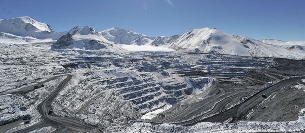 Кумтөрдө мөңгү эрип түшкөн учурда да КР акционери бойдон калат - Sputnik Кыргызстан