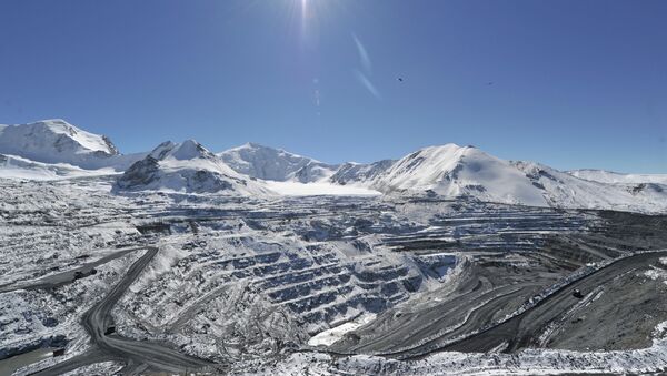 Золотоносный рудник Кумтор в Кыргызстане. Архивное фото - Sputnik Кыргызстан