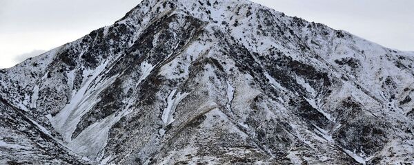 Горы Кыргызстана. Архивное фото - Sputnik Кыргызстан