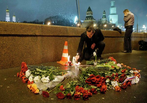 Место убийства известного оппозиционера Бориса Немцова - Sputnik Кыргызстан