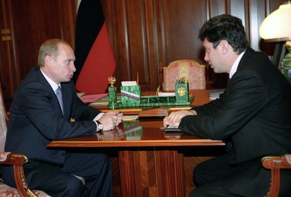 Встреча Владимира Путина с Борисом Немцовым Встреча Владимира Путина с Борисом Немцовым - Sputnik Кыргызстан