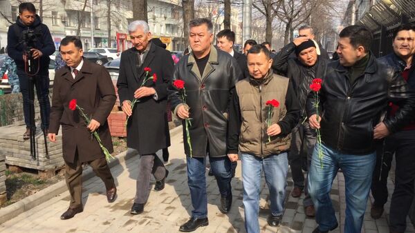 Оппозиционеры КР провели митинг-реквием памяти Немцова - Sputnik Кыргызстан