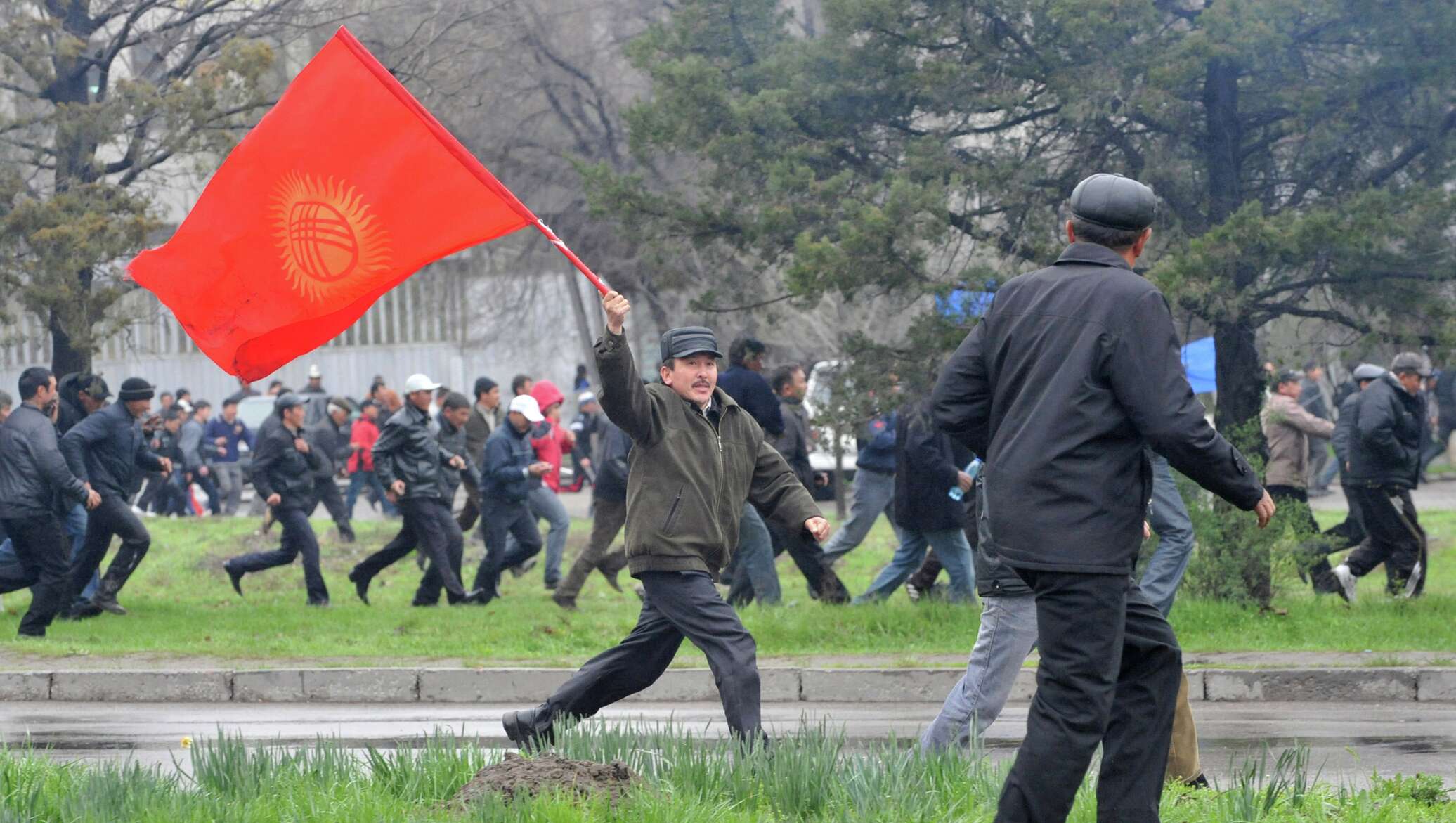 Кыргызстан 2010. Дынной революции в Киргизии 2010.