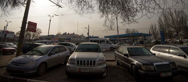 Токтоп турган унаалар. Архив - Sputnik Кыргызстан