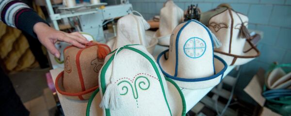 Разные виды кыргызского национального головного убора ак калпак. Архивное фото - Sputnik Кыргызстан