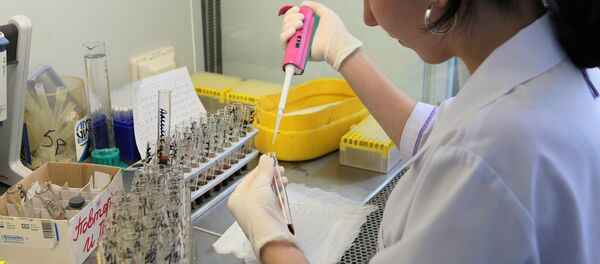 Лаборатория кызматкери. Архив - Sputnik Кыргызстан