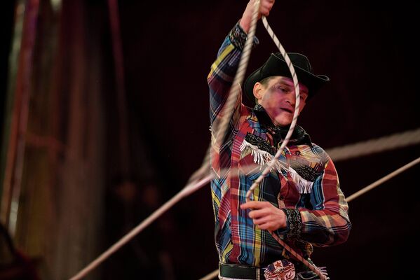 Бишкекский цирк на арене - Sputnik Кыргызстан