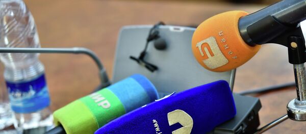 Микрофоны журналистов - Sputnik Кыргызстан