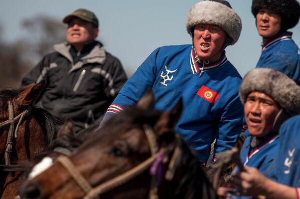 Нооруз майрамына карата уюштурулган көк бөрү оюнунун финалы - Sputnik Кыргызстан