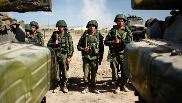 Военные учения ШОС Мирная миссия-2010. Архивное фото - Sputnik Кыргызстан