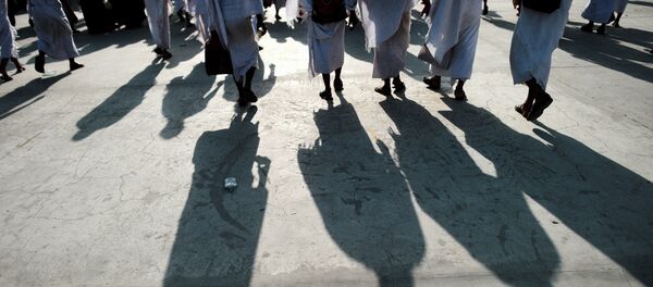 Мусульманские паломники во время Хаджа Мусульманские паломники во время Хаджа - Sputnik Кыргызстан