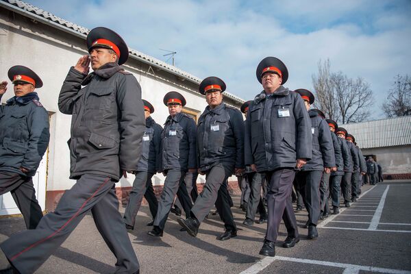 Строевой марш на плацу. Архивное фото - Sputnik Кыргызстан