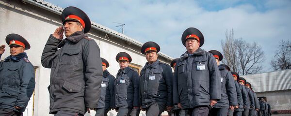 Строевой марш на плацу. Архивное фото - Sputnik Кыргызстан