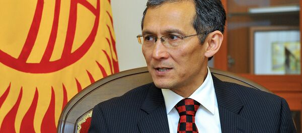 Премьер-министр Жоомарт Оторбаев. Архив Премьер-министр Жоомарт Оторбаев. Архив - Sputnik Кыргызстан