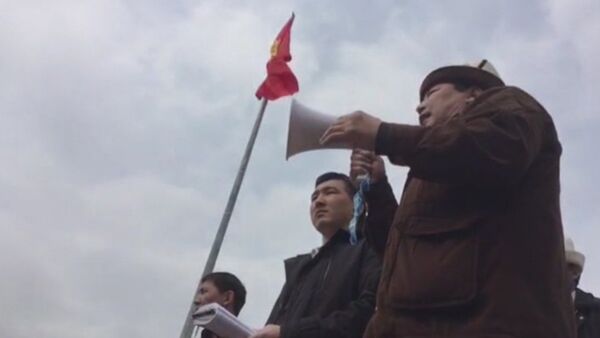 Ураан жазып алып митингге чыккандар бийликтен отчет талап кылышты - Sputnik Кыргызстан