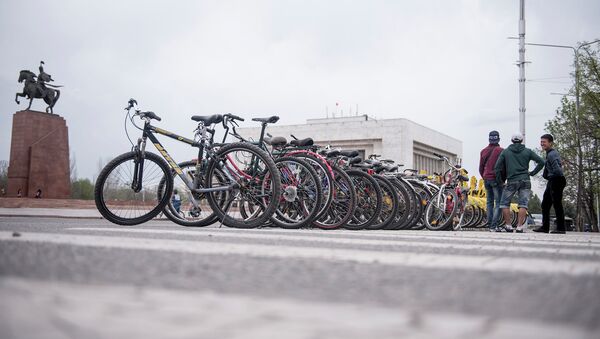 Пункт проката велосипедов на центральной площади столицы. Архивное фото. - Sputnik Кыргызстан