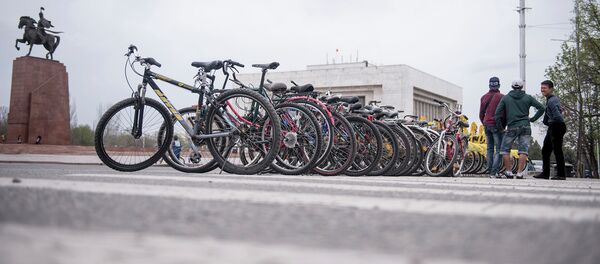 Пункт проката велосипедов на центральной площади столицы. Архивное фото. - Sputnik Кыргызстан