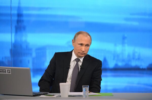 Путин: батыштын санкцияларынын азыр алынышы күмөн - Sputnik Кыргызстан
