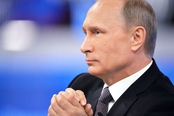 Прямая линия с президентом России Владимиром Путиным - Sputnik Кыргызстан
