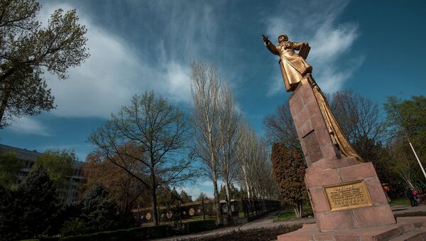 Памятник генерала Ивана Васильевича Панфилова в одноименном парке в городе Бишкек. Архивное фото - Sputnik Кыргызстан