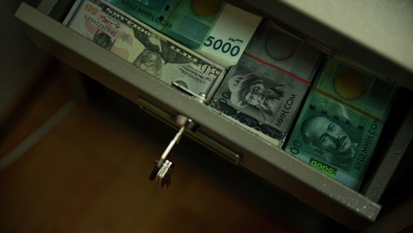Деньги в сейфе. Архивное фото - Sputnik Кыргызстан