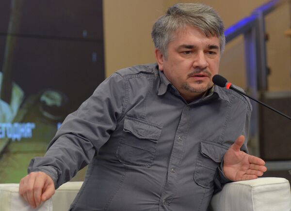 Ростислав Ищенко, президент Центра системного анализа и прогнозирования. Архивное фото - Sputnik Кыргызстан