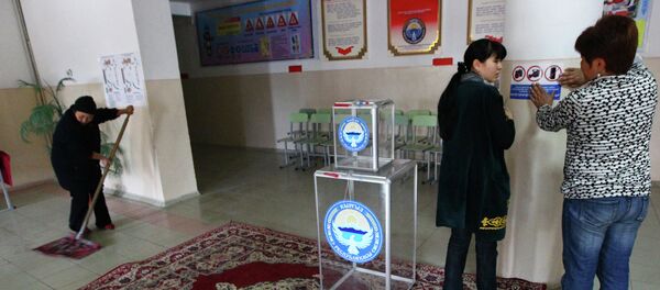 Досрочное голосование на президентских выборах в Киргизии - Sputnik Кыргызстан