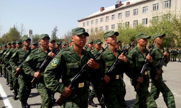 Военнослужащие государственной пограничной службы Кыргызской Республики приняли присягу - Sputnik Кыргызстан
