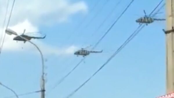 Низколетящие самолеты и вертолеты своим шумом пугали горожан - Sputnik Кыргызстан