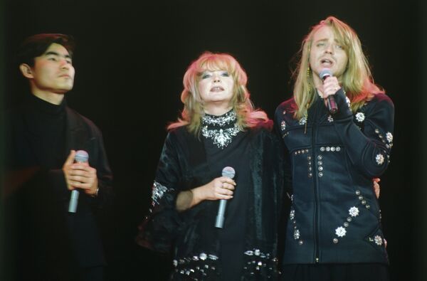 Батырхан Шукенов, Алла Пугачева, Владимир Пресняков - Sputnik Кыргызстан