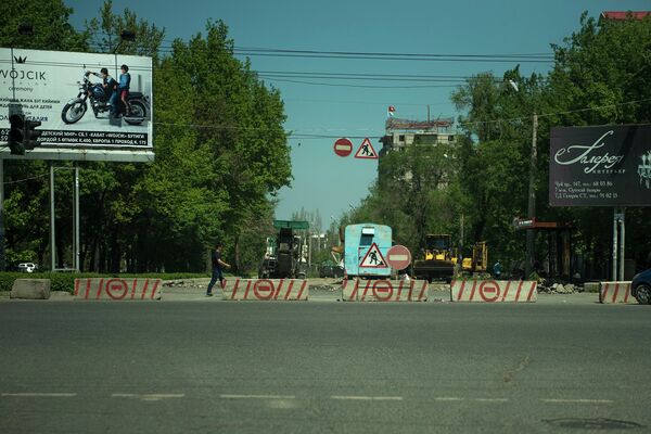 Ремонт улицы Ибраимова в  городе Бишкек. Архивное фото - Sputnik Кыргызстан