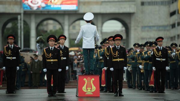 Военный оркестр на параде. Архивное фото - Sputnik Кыргызстан