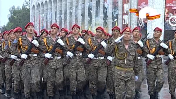 LIVE: Парад Победы на площади Ала-тоо - Sputnik Кыргызстан