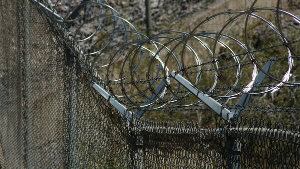 Колючая проволока на границе. Архивное фото - Sputnik Кыргызстан