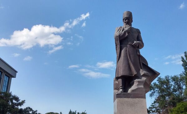 Бишкек баатыр, Алымбек датка, Ормон хандын урпактары кайда жана эмне менен алек? - Sputnik Кыргызстан