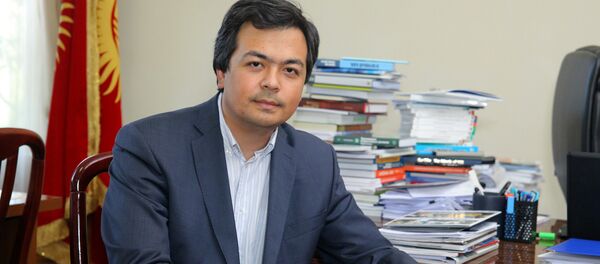 Экс-ректор Академии государственного управления при президенте Кыргызстана Чингиз Шамшиев. Архивное фото - Sputnik Кыргызстан