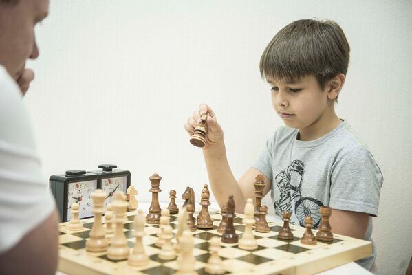 Александр Грейвуль, 10 лет. Шахматы — это то, чем бы он хотел заниматься, когда станет взрослым. - Sputnik Кыргызстан
