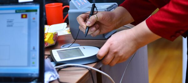 Электронная подпись для биометрики. Архивное фото - Sputnik Кыргызстан