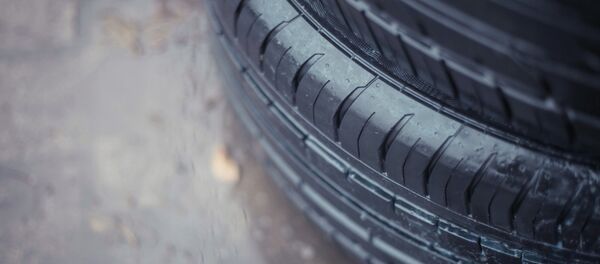 В Бишкеке перевернулся бусик, есть пострадавшие - Sputnik Кыргызстан