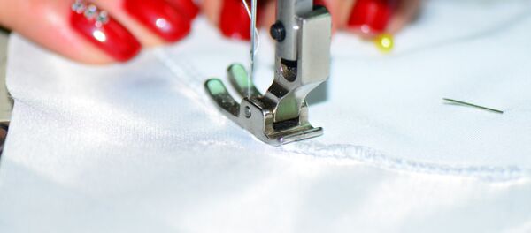 Сайра Момунбаева: Атайга, Омарга арнап тиккен кийимдер ак жолтой болду - Sputnik Кыргызстан