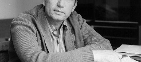 Улуу кыргыз жазуучусу Чыңгыз Айтматов. Архив - Sputnik Кыргызстан