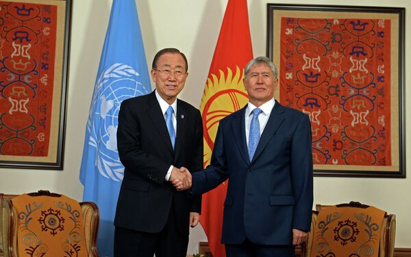 Президент Алмазбек Атамбаев встретился с генеральным секретарем ООН Пан Ги Муном - Sputnik Кыргызстан