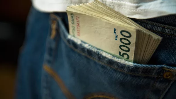 Врачи Чаткальского района подозреваются в присвоении 1 млн сомов  - Sputnik Кыргызстан