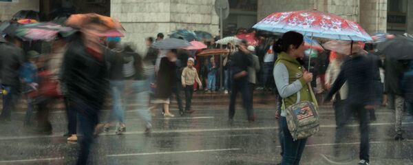 Шквалистый ветер и снег на выходные прогнозирует МЧС - Sputnik Кыргызстан