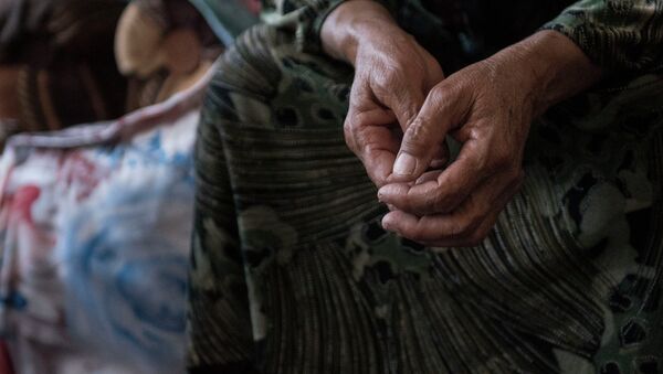 Рука женщины. Архивное фото - Sputnik Кыргызстан
