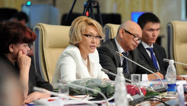 Нурсулу Ахметова: кредиты от фонда развития будут выдавать два госбанка - Sputnik Кыргызстан