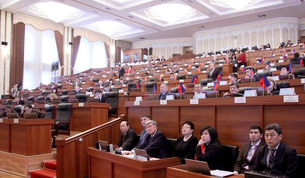 Жогорку Кенеш на заседании. Архивное фото - Sputnik Кыргызстан